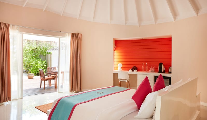 Sun Siyam Vilu Reef - Beach Villa Bedroom